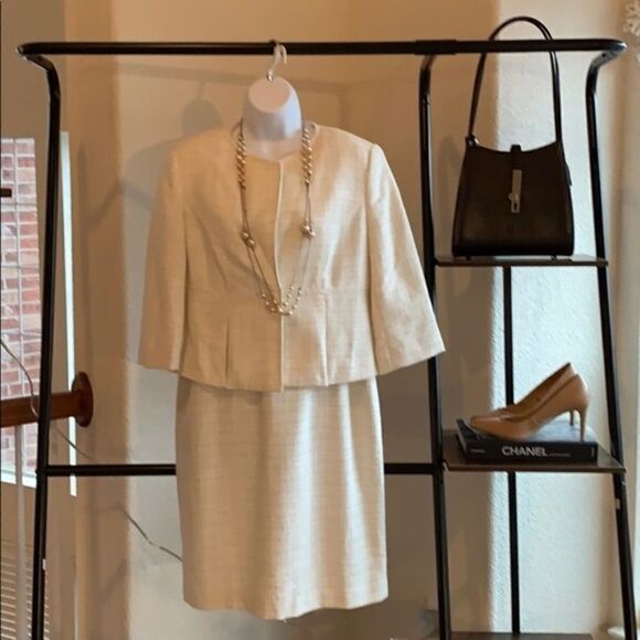 Chadwicks 2 Piece Dress Suit Size 12 Petite NWOT - Picture 10 of 10